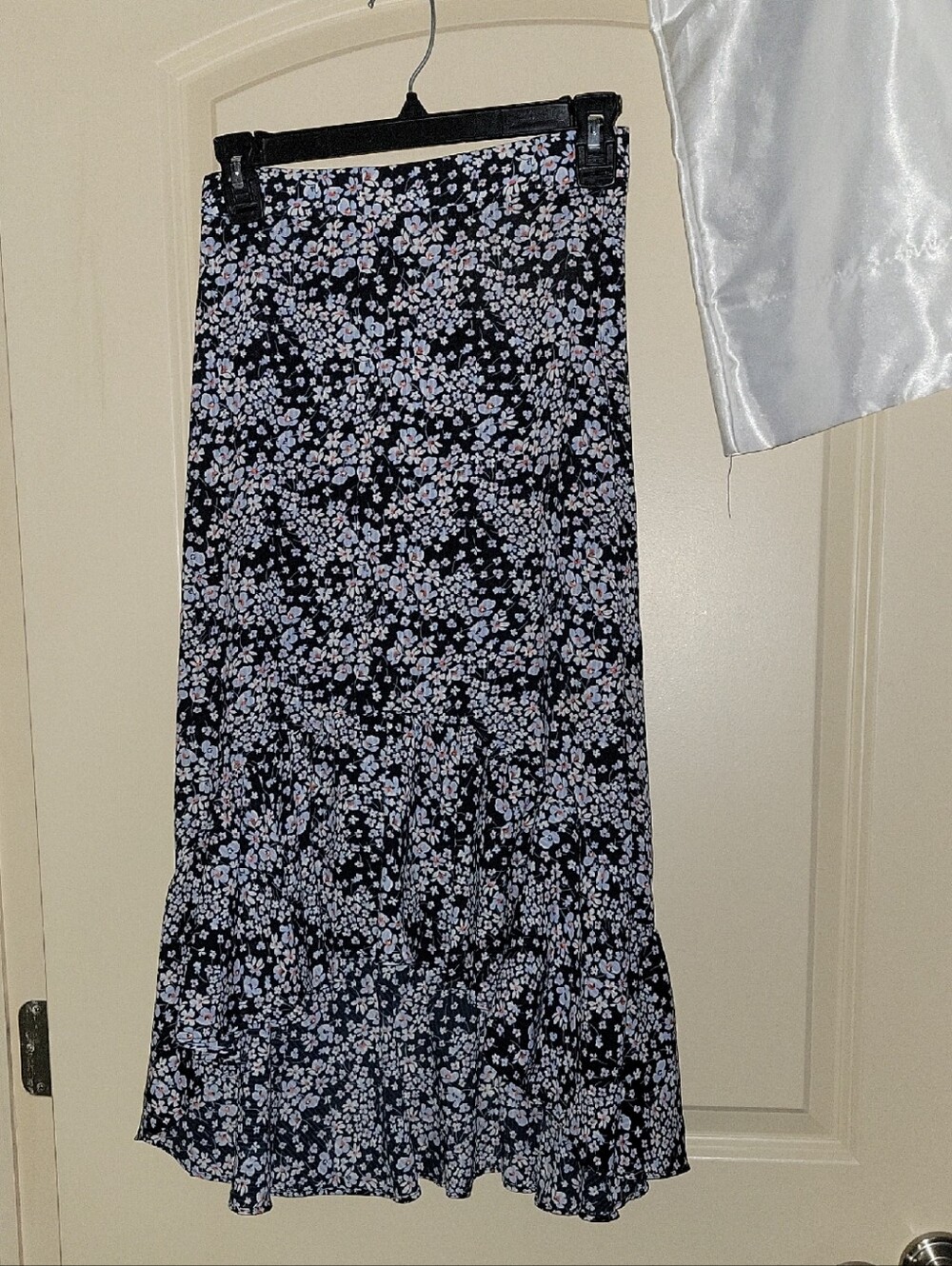 H&M Black Maxi Skirt with Light Floral Print